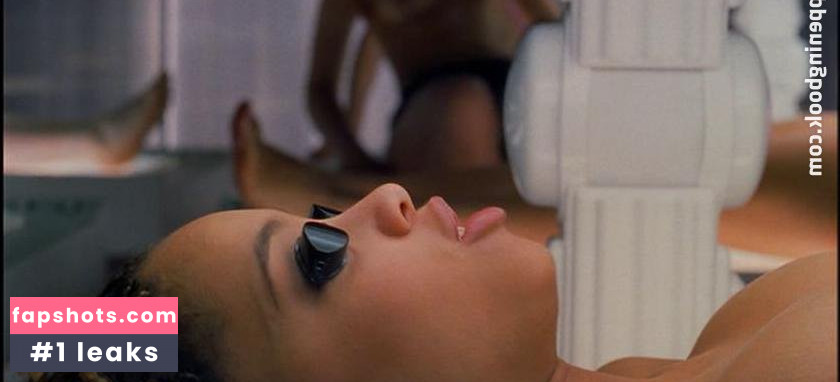 Laura Fraser gallery photo #35