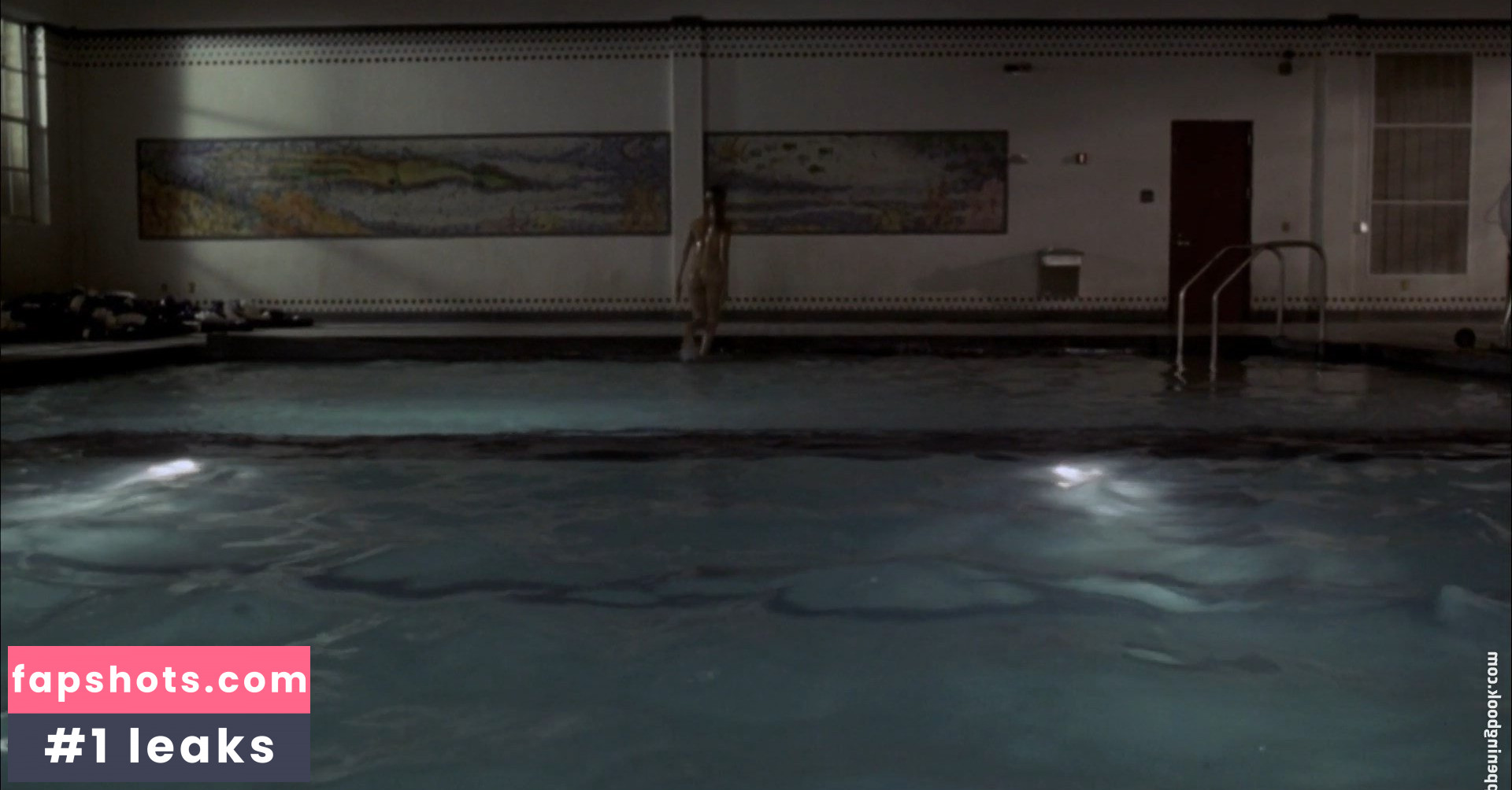 Laura Harris gallery photo #6