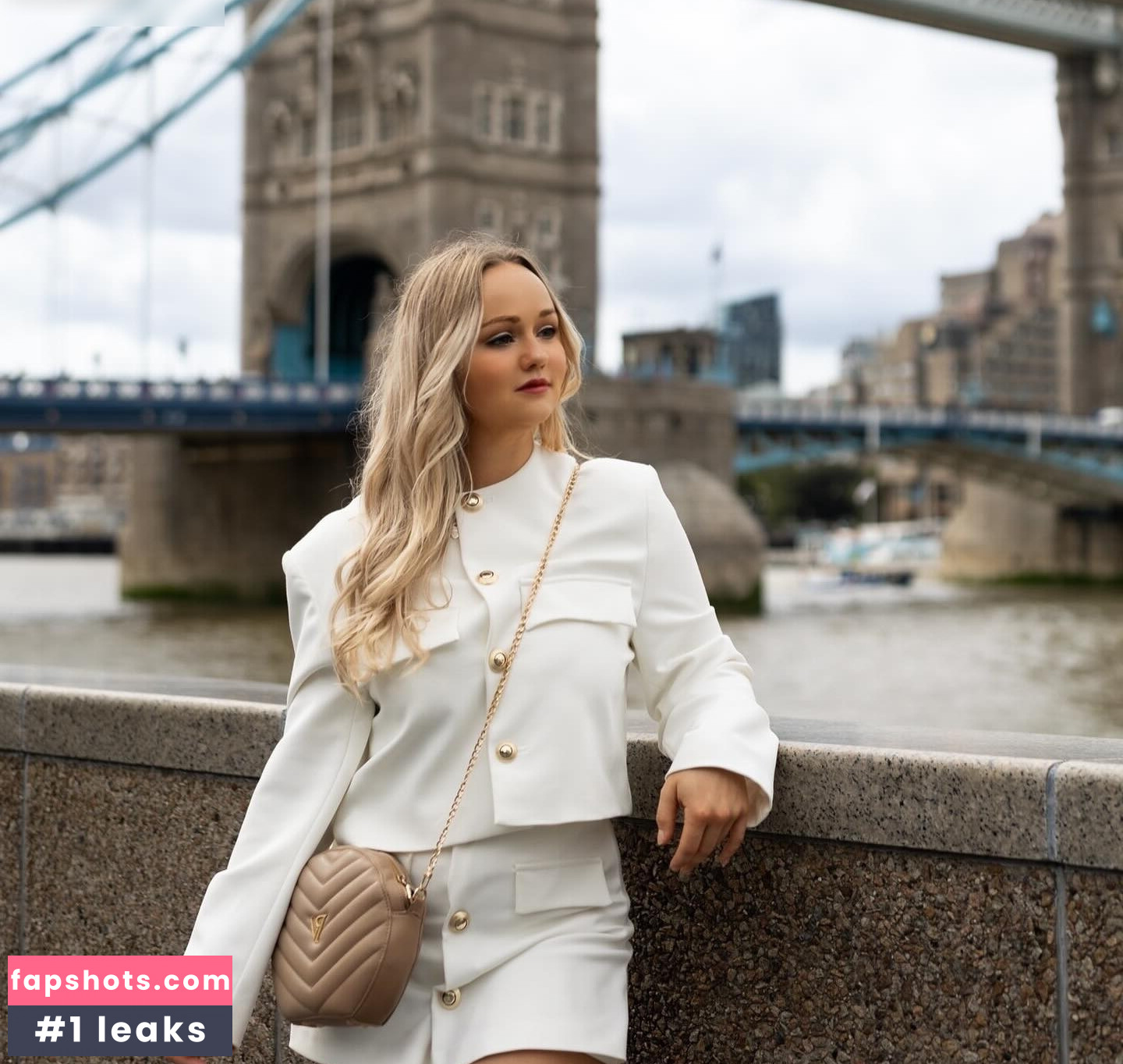 Laura-Helen Kleinert gallery photo #2