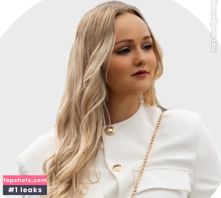 Laura-Helen Kleinert gallery photo #3