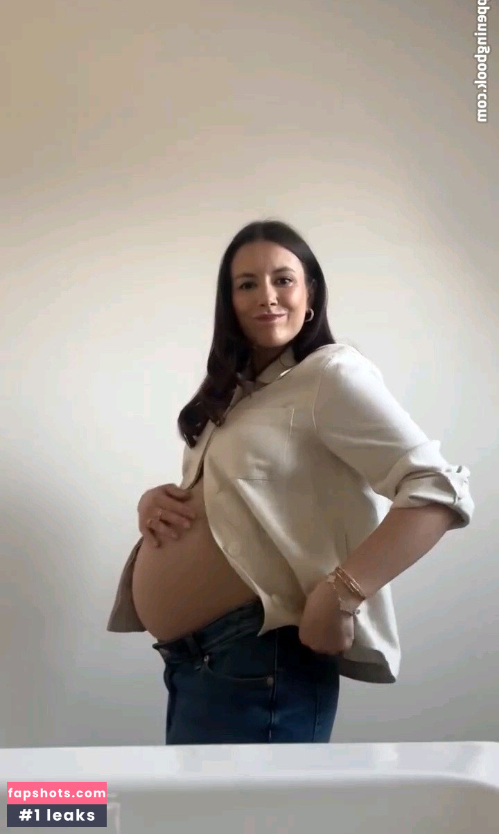 Laura Hofmann gallery photo #5