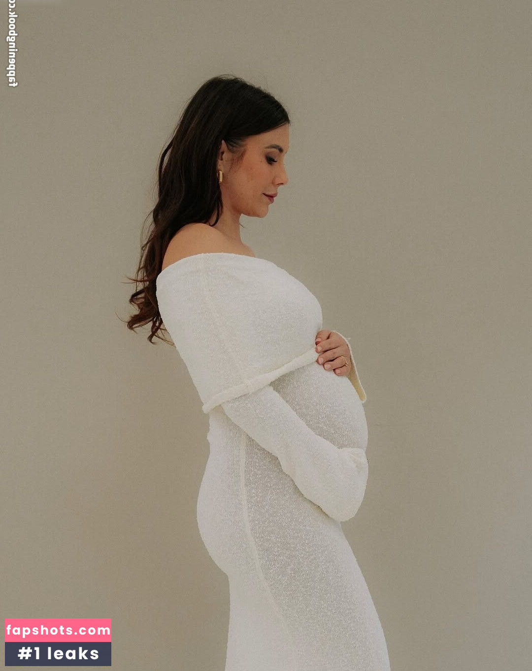 Laura Hofmann gallery photo #10