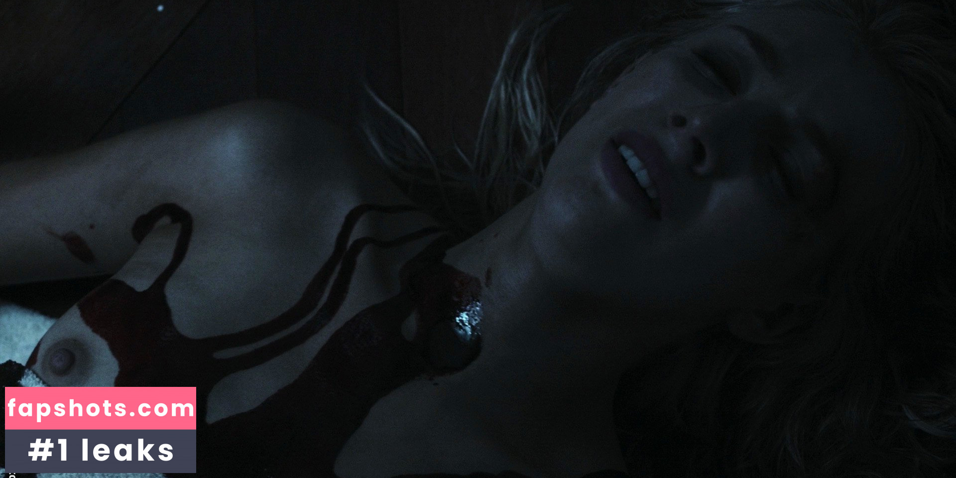 Laura Jacobs gallery photo #7