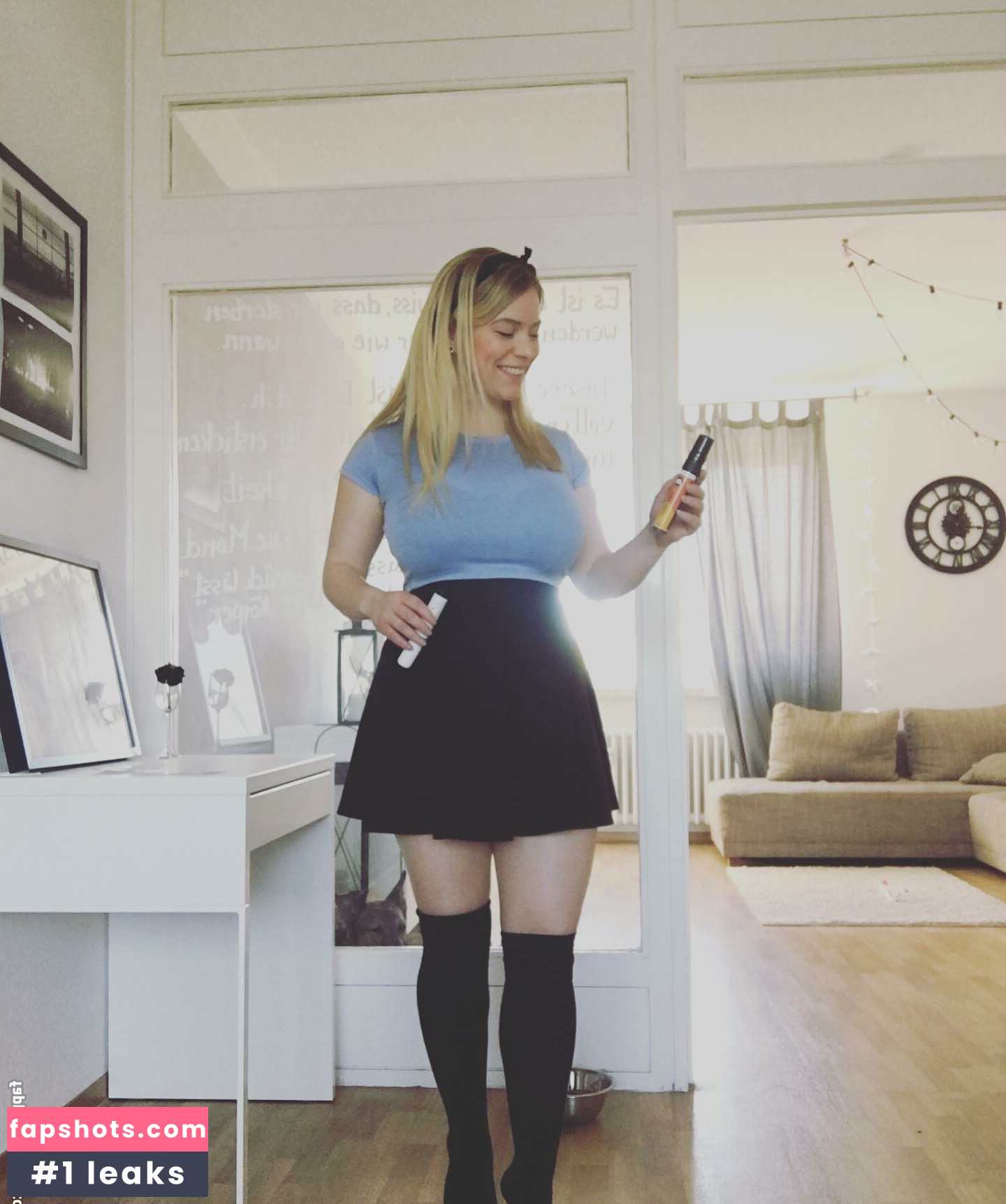 Laura Katz gallery photo #20