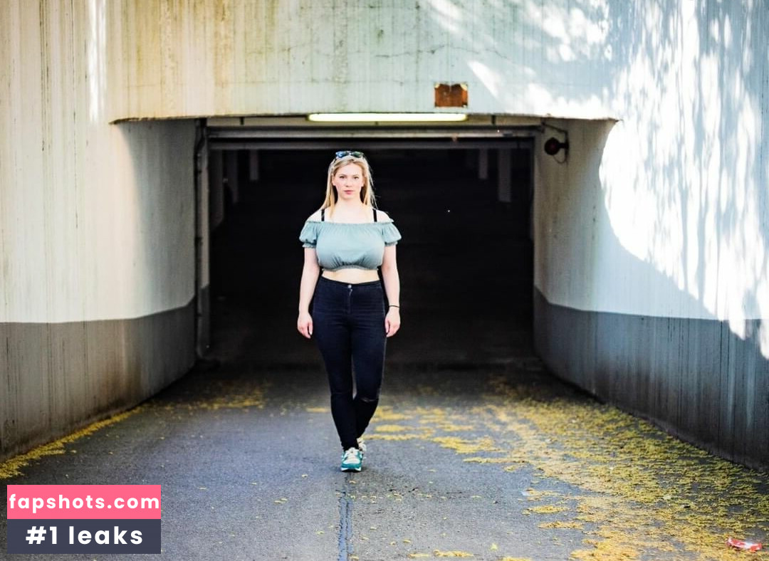 Laura Katz gallery photo #22