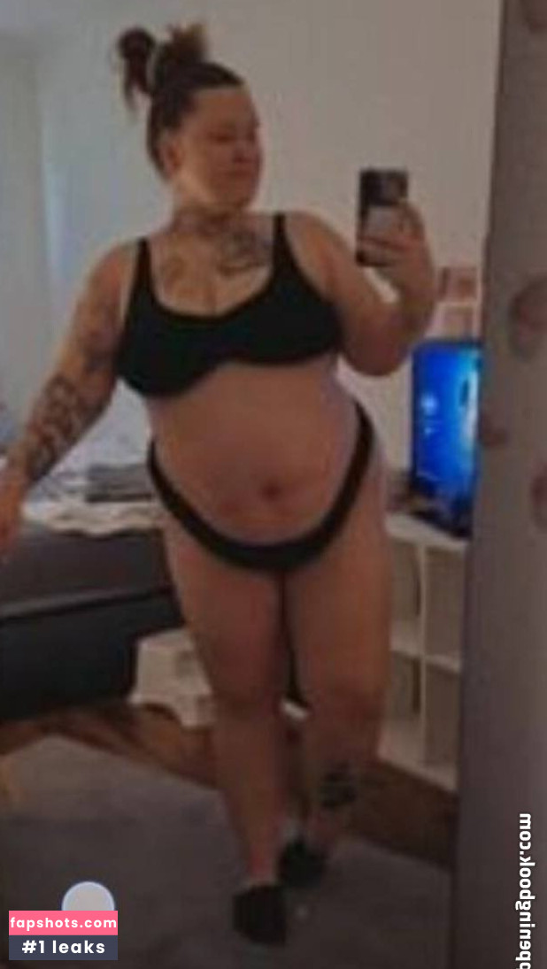 Laura Knoblauch nude babe gallery