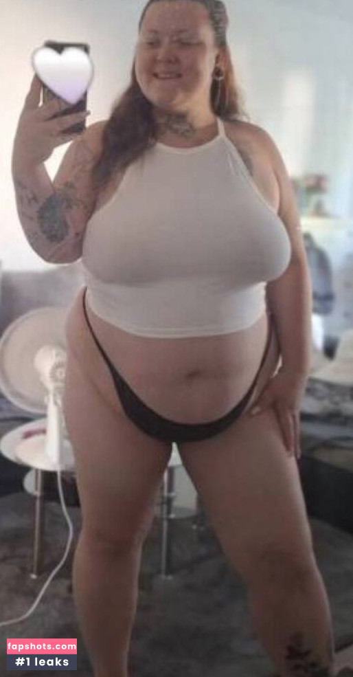 Laura Knoblauch gallery photo #4