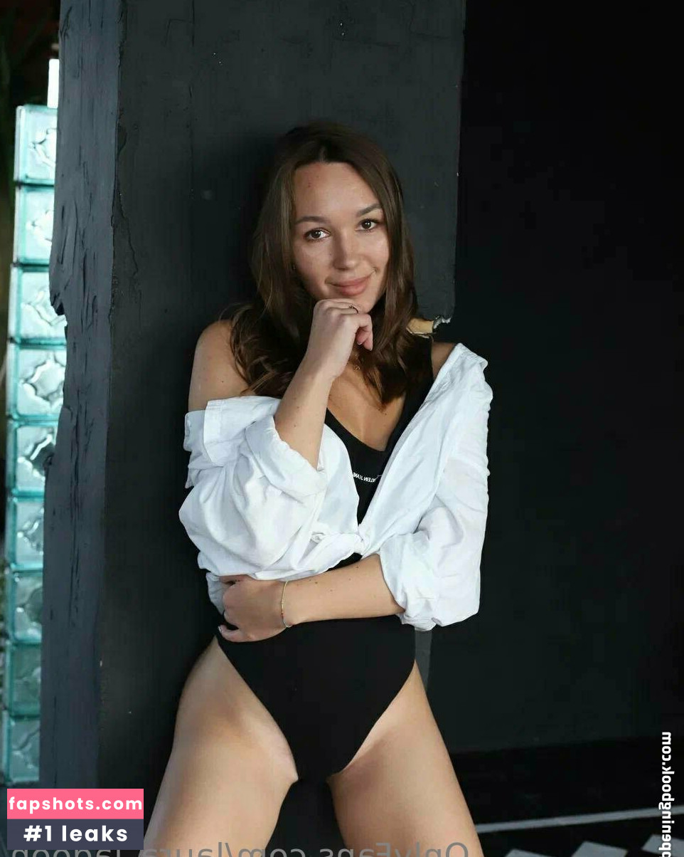 laura_lagoon gallery photo #63