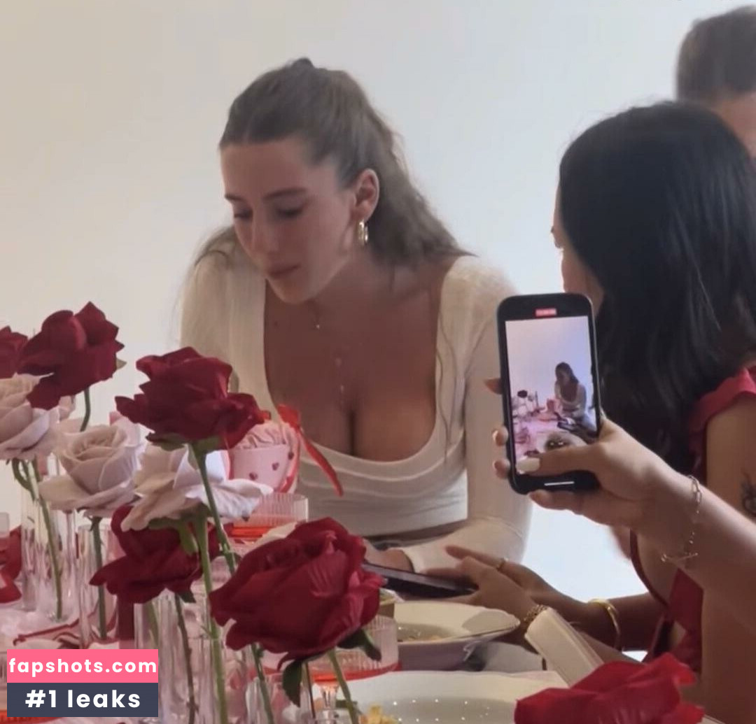 LAURA @lauramjj gallery photo #20