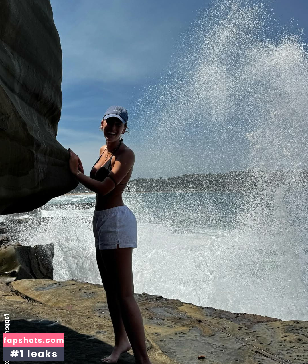 LAURA @lauramjj gallery photo #23