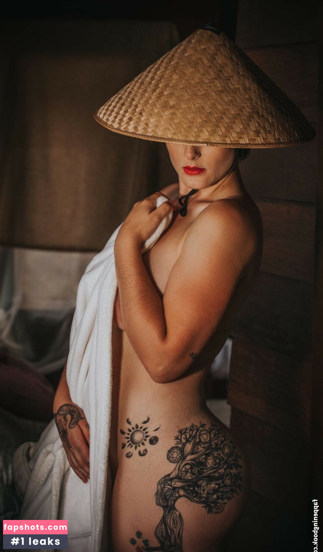 Laura Lehmkuhl gallery photo #2