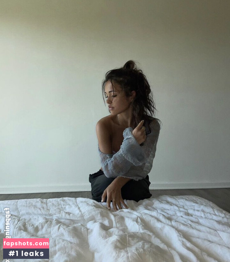 Laura Lindstrom gallery photo #20