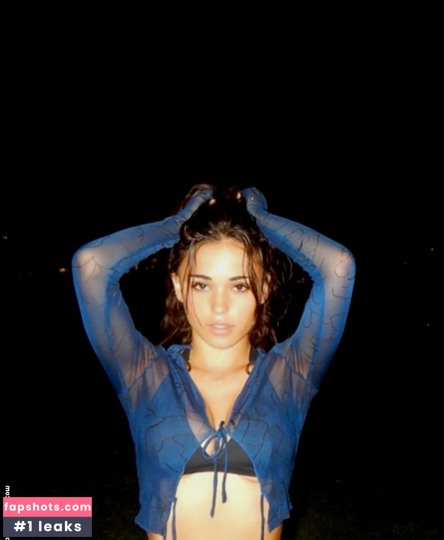 Laura Lindstrom gallery photo #32