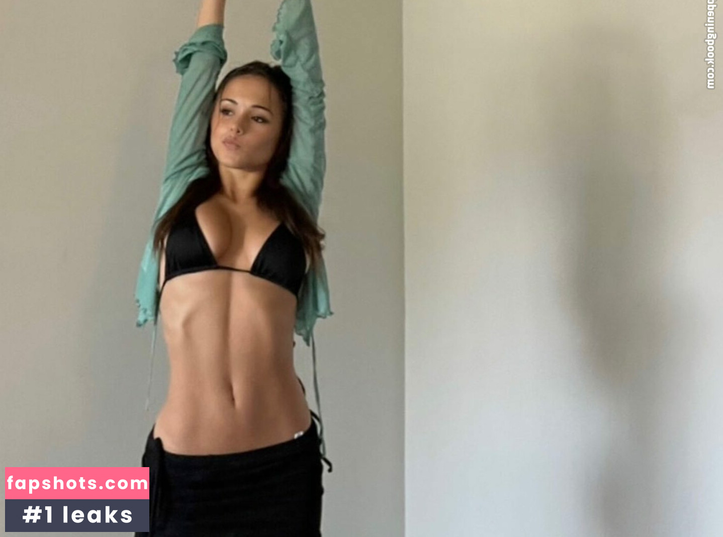 Laura Lindstrom gallery photo #7