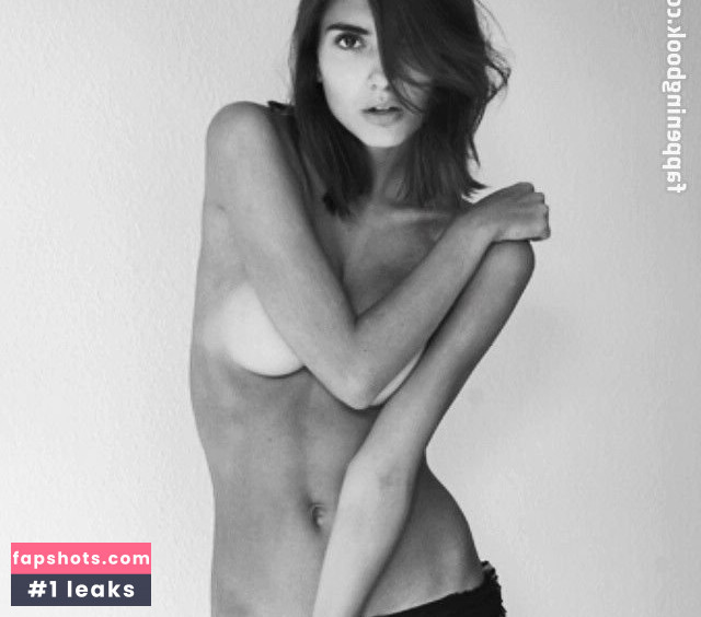 Laura Lundsgaard nude babe gallery