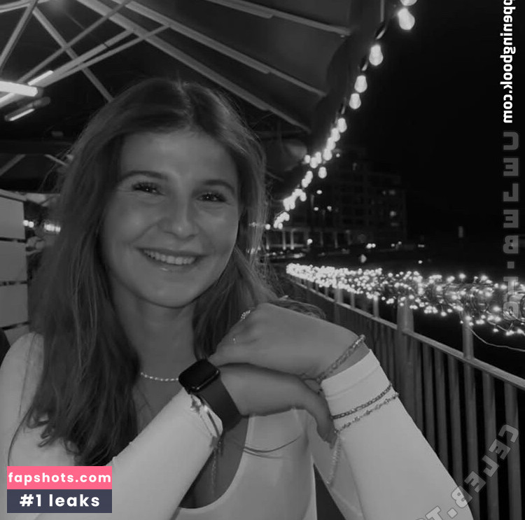 Laura Marie Röhrig gallery photo #13