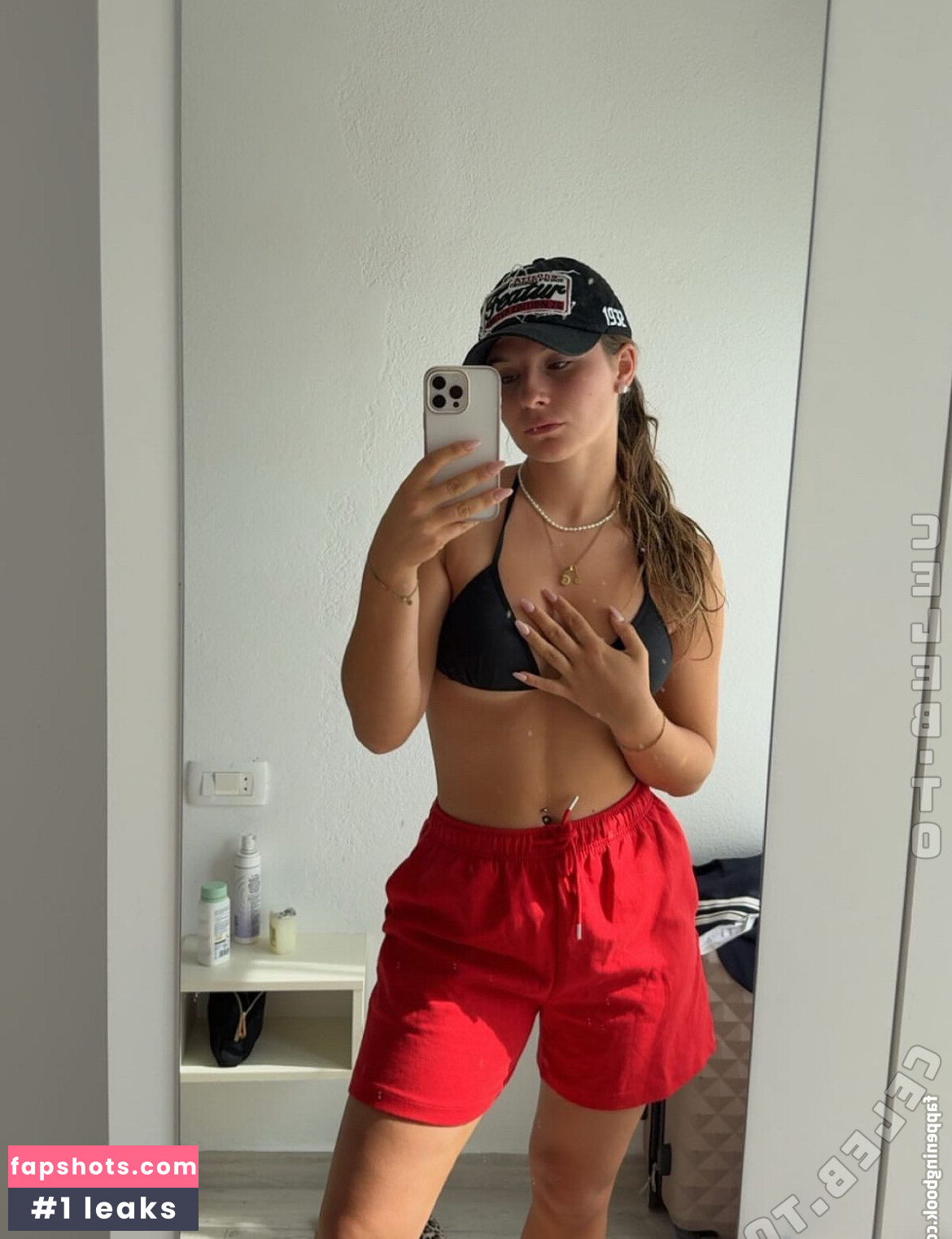 Laura Marie Röhrig gallery photo #23