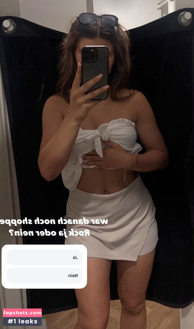 Laura Marie Röhrig gallery photo #33