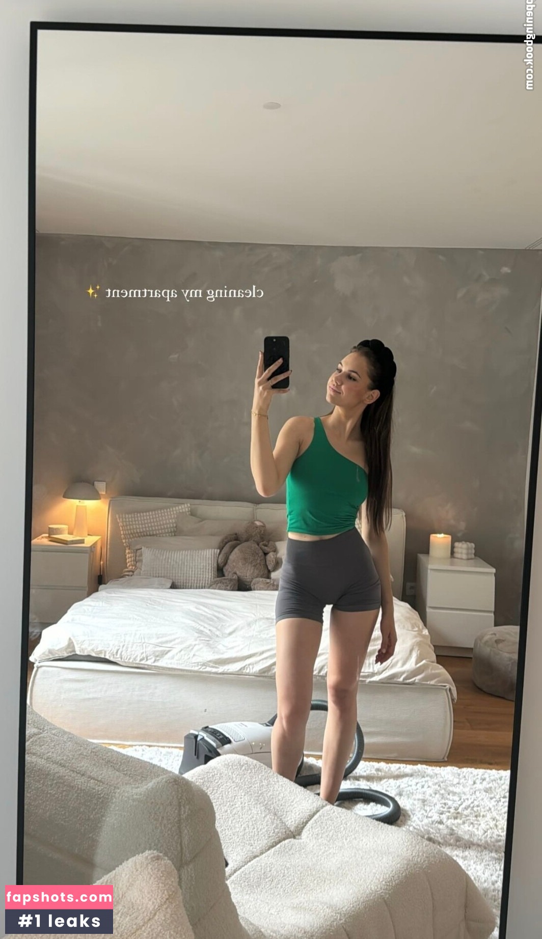 Laura Marie Soons Nude Leaks OnlyFans Photos #32 - LeakJerk