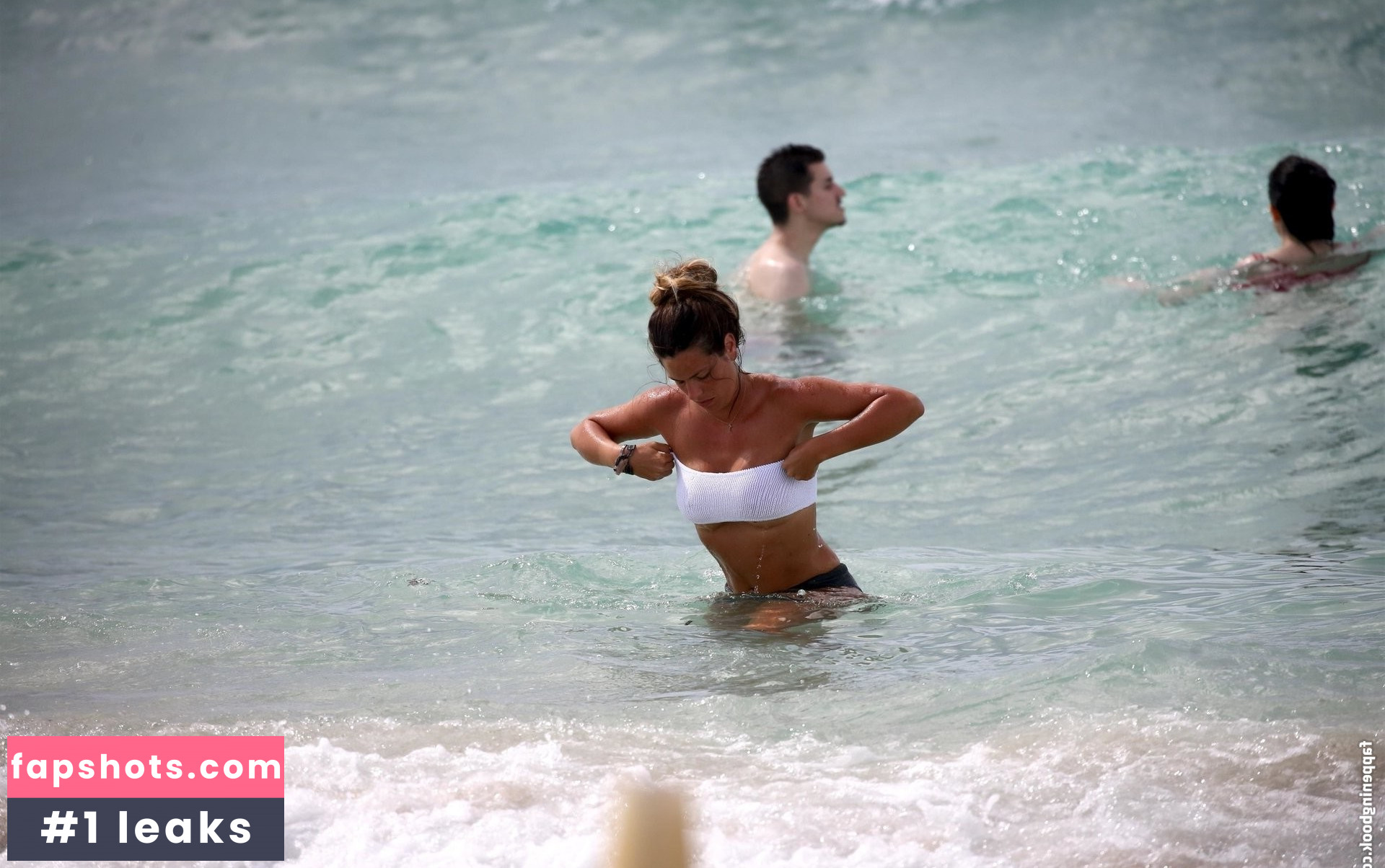 Laura Matamoros gallery photo #21