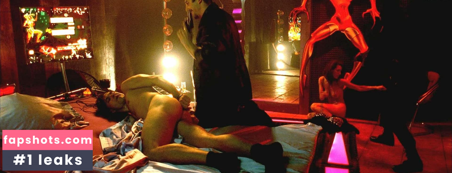 Laura Mañá Nude Leaks OnlyFans Photos #7 - LeakJerk