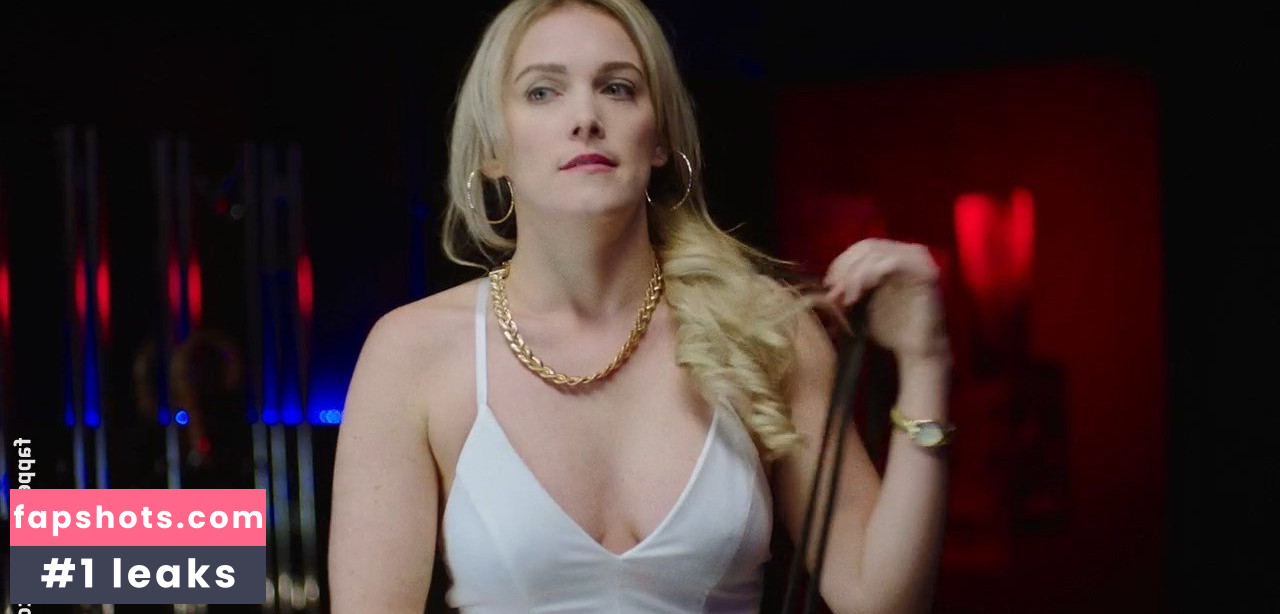 Laura McMonagle gallery photo #6