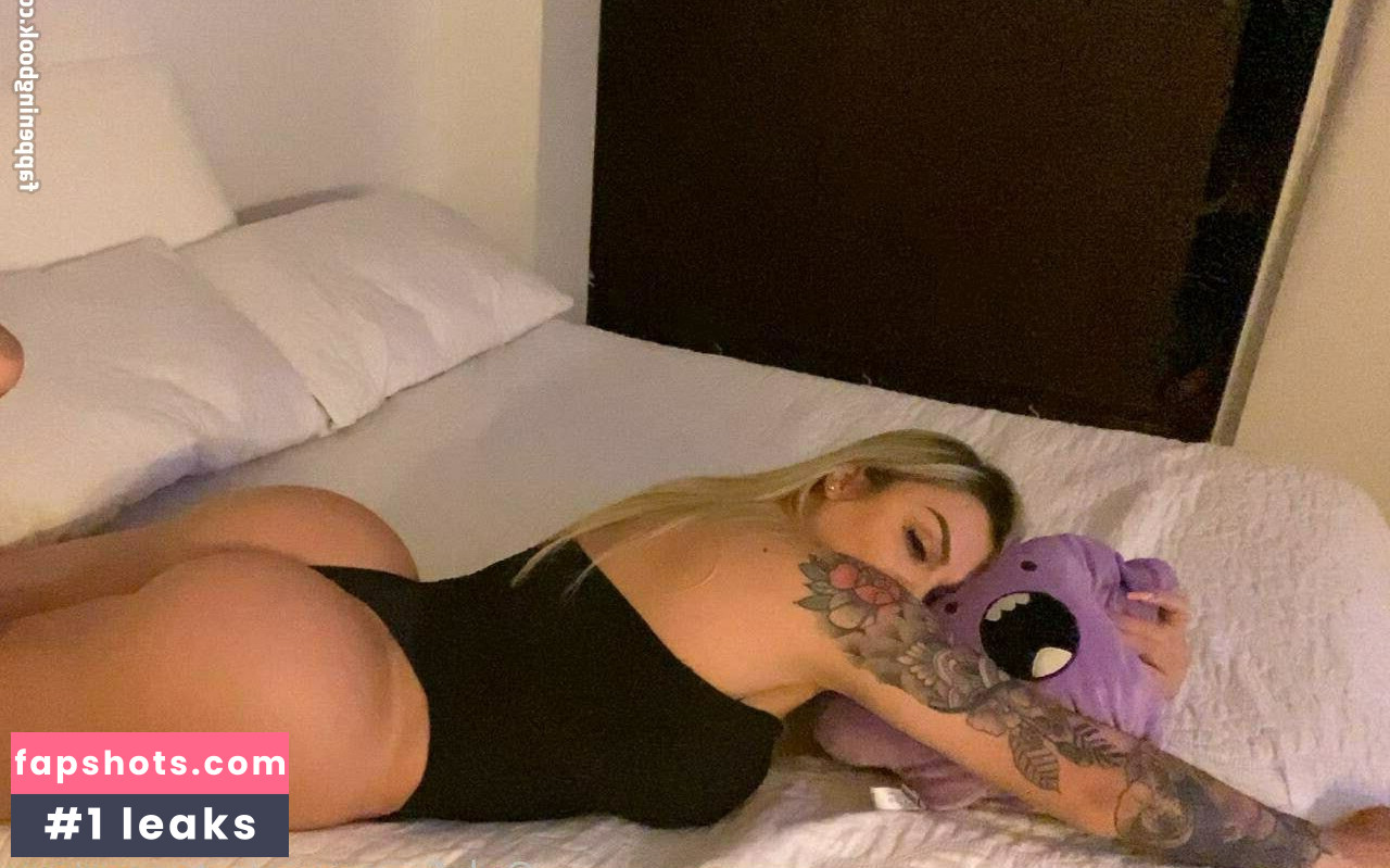 Laura Osorio gallery photo #6