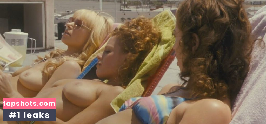 Laura Prepon Nahé úniky fotek pouze od fanoušků #48 - Fapshots