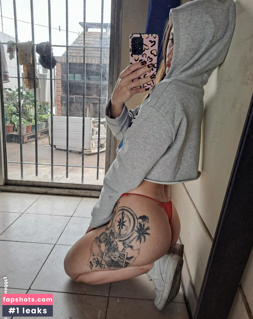 Laura Rebasti gallery photo #17