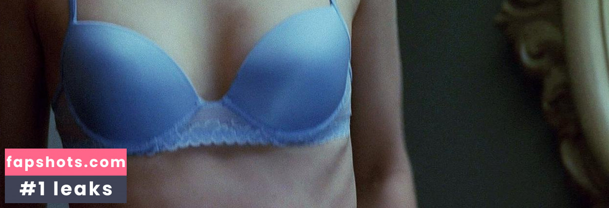 Laura Regan gallery photo #21