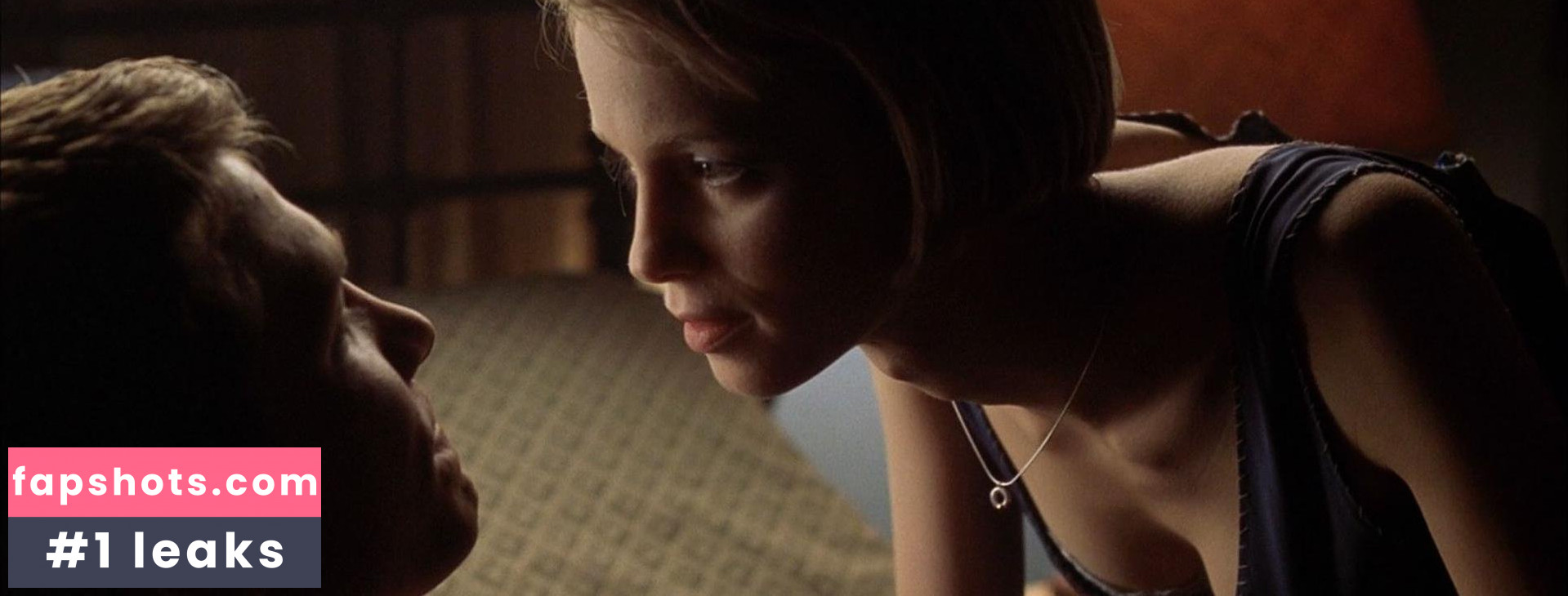 Laura Regan gallery photo #6