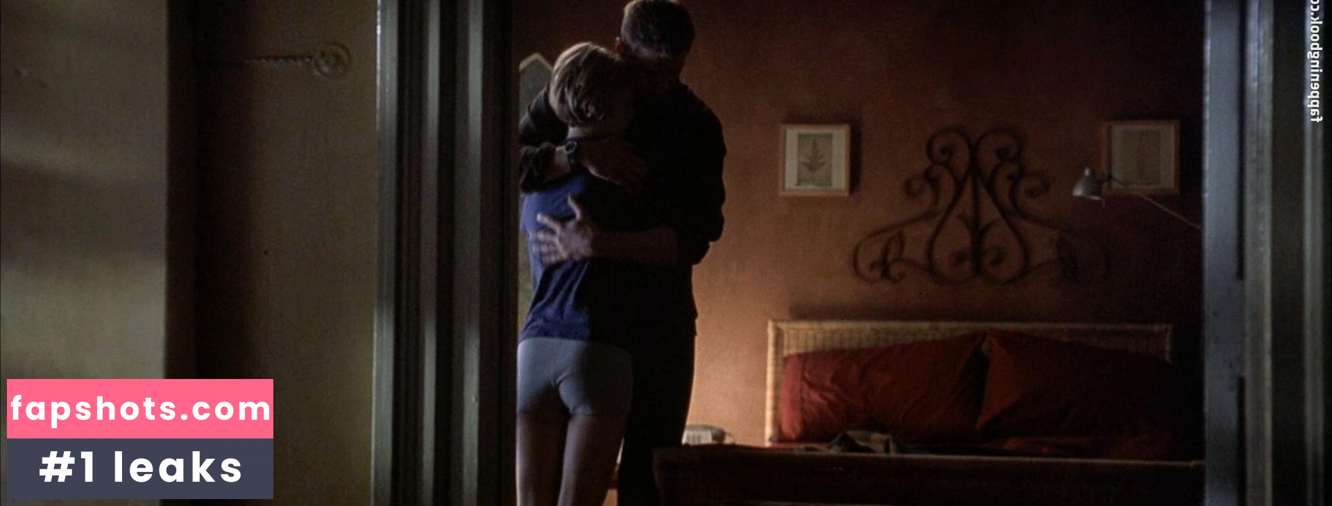 Laura Regan gallery photo #9