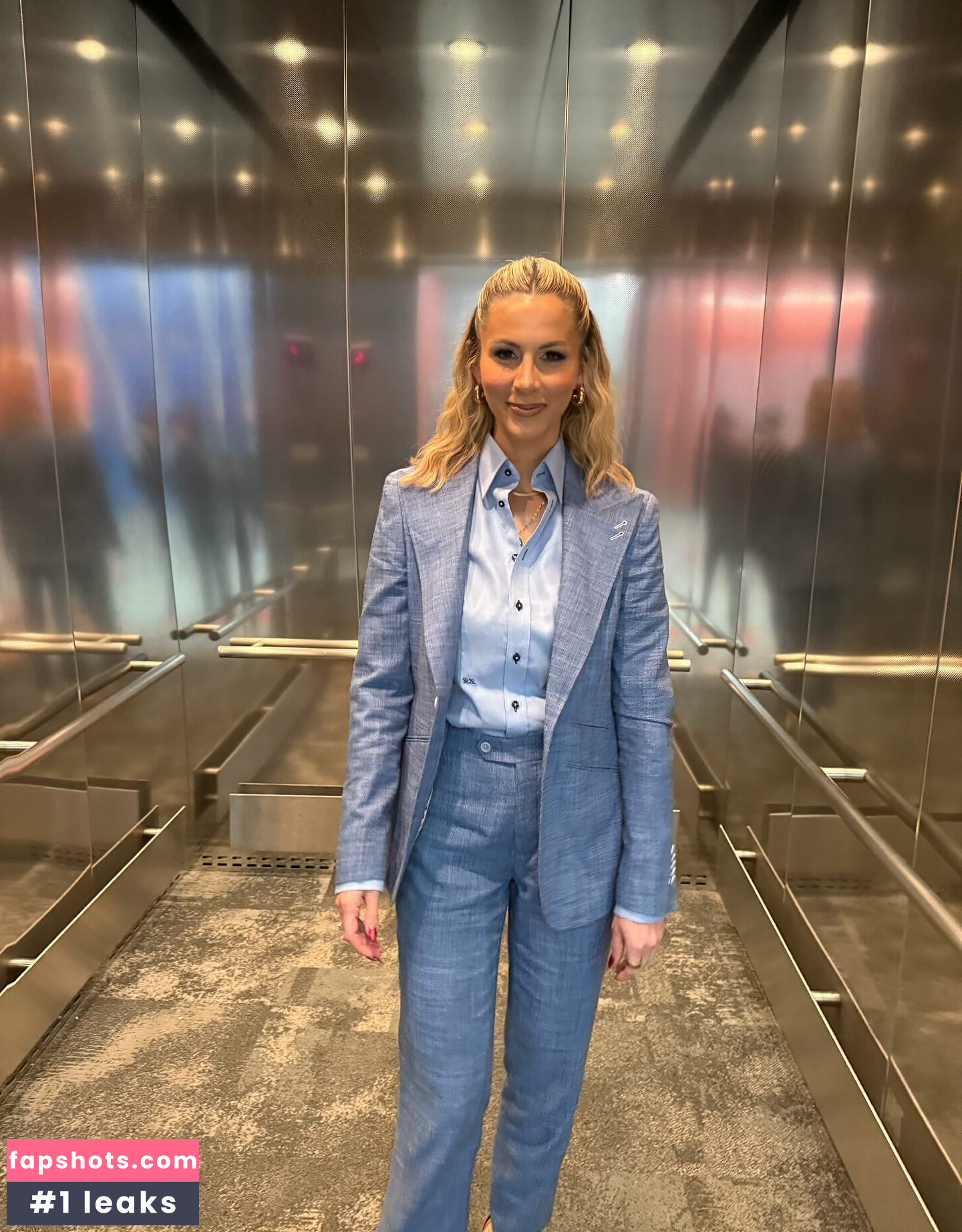 Laura Rutledge gallery photo #17