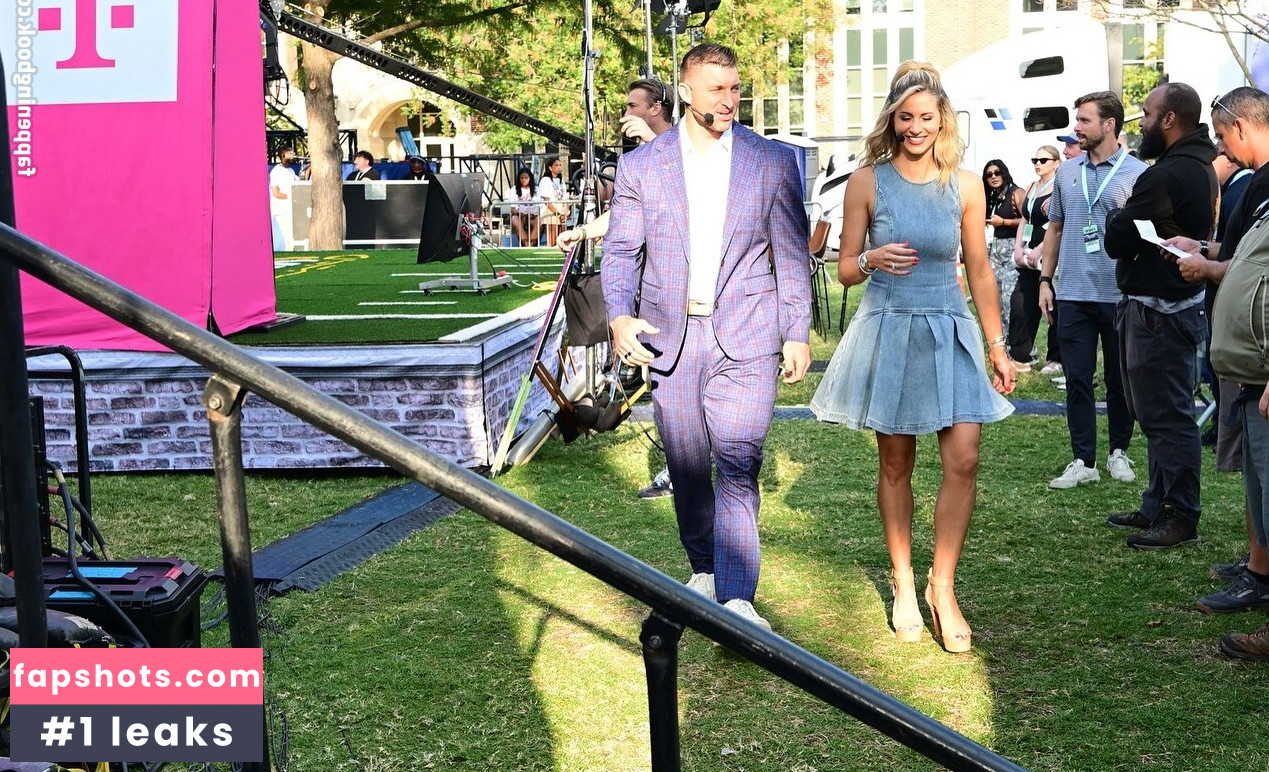 Laura Rutledge gallery photo #20