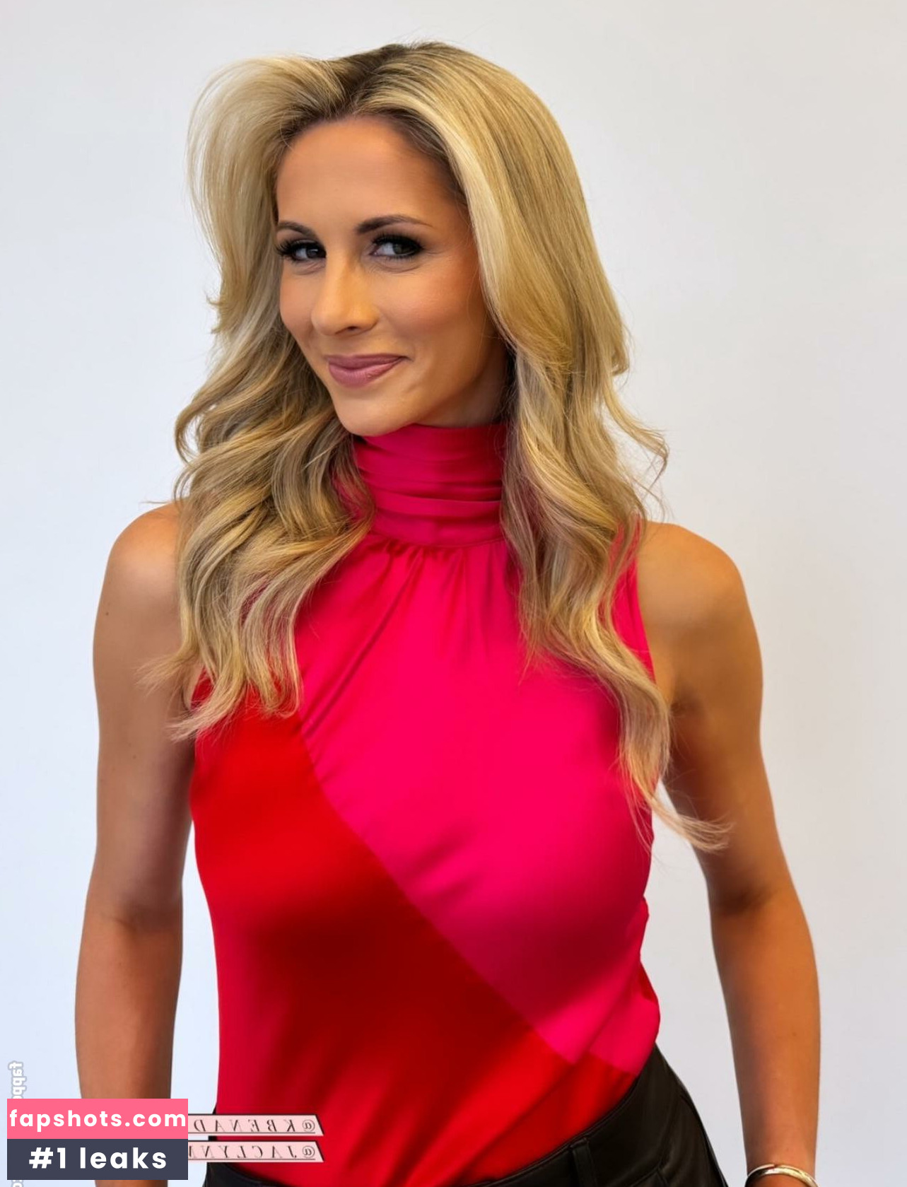 Laura Rutledge gallery photo #48