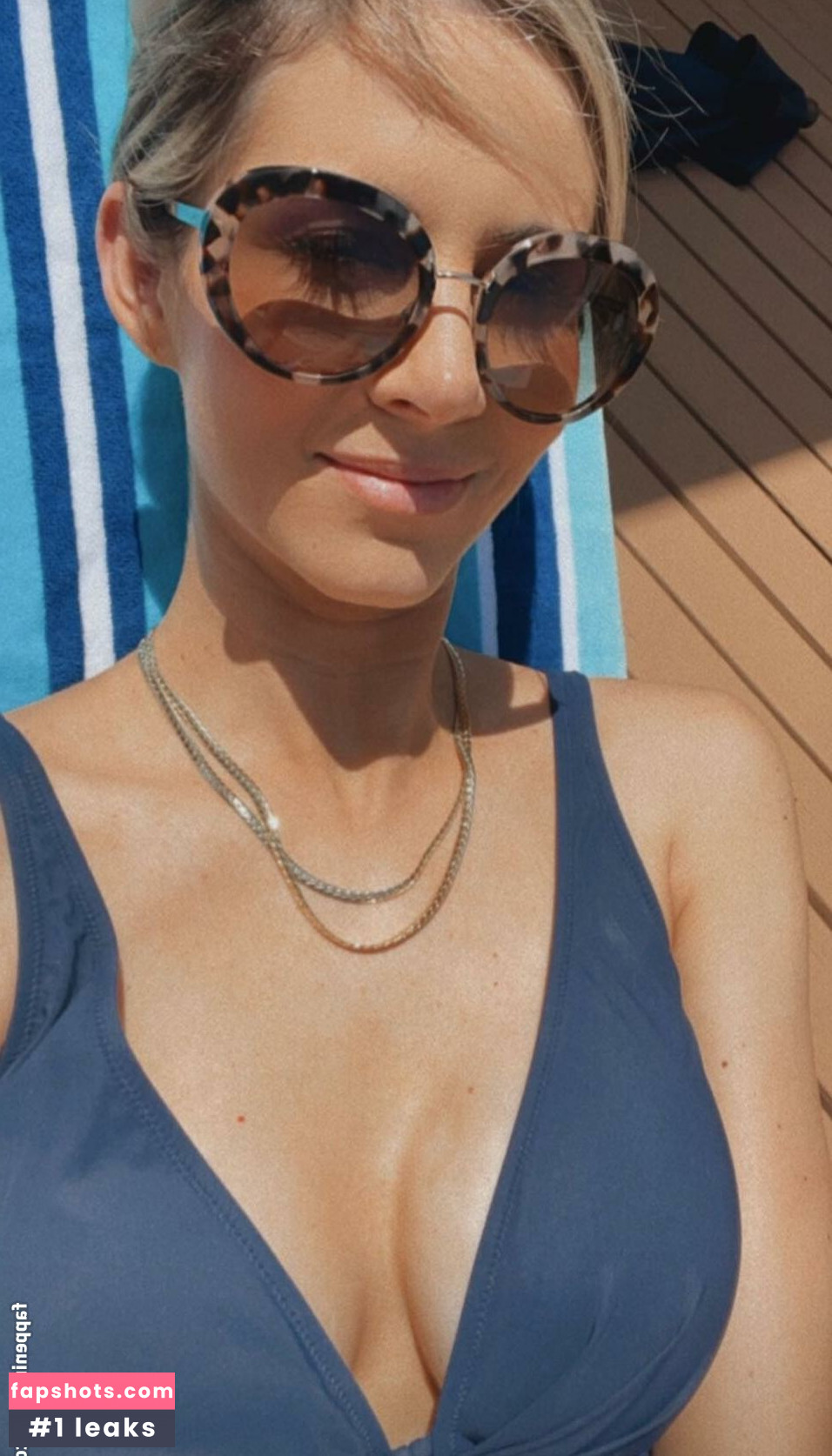 Laura Rutledge gallery photo #63