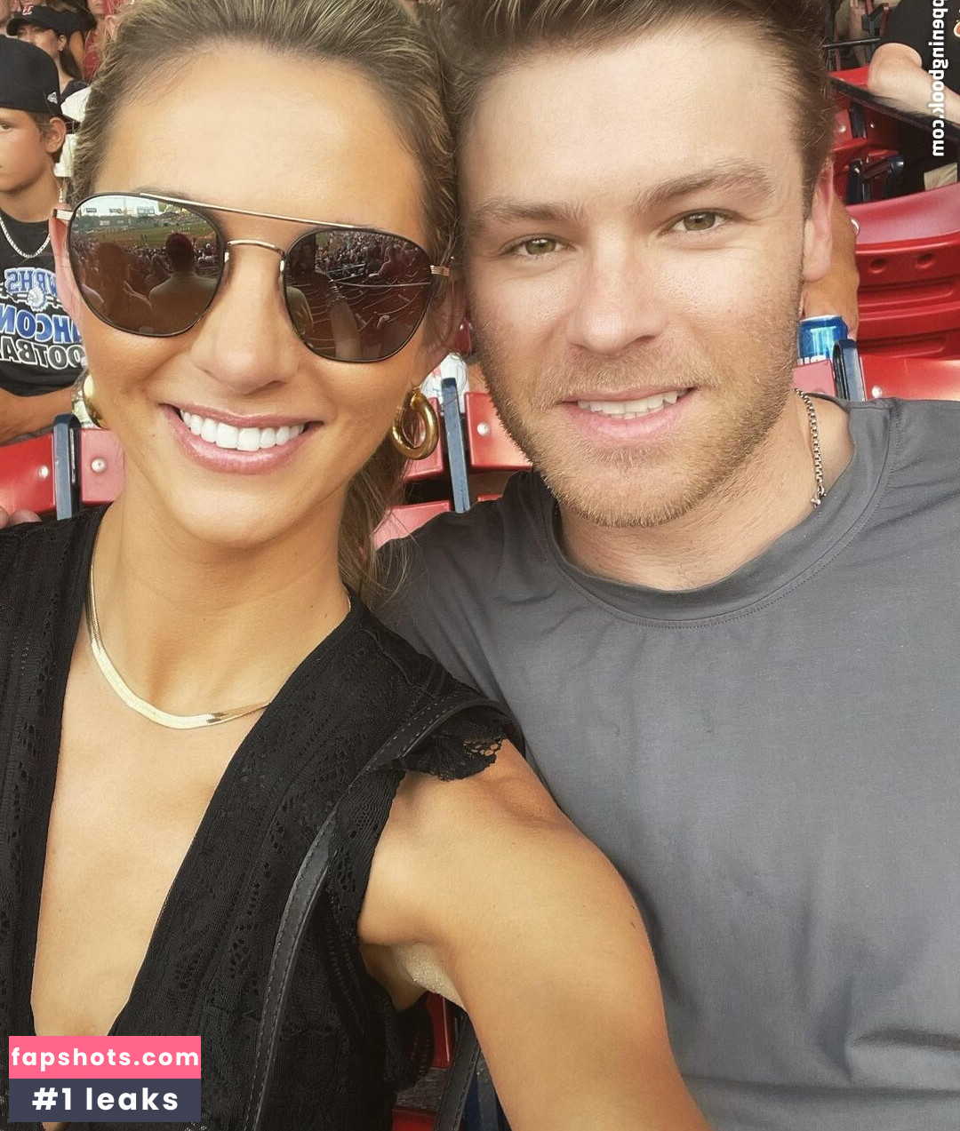 Laura Rutledge gallery photo #64