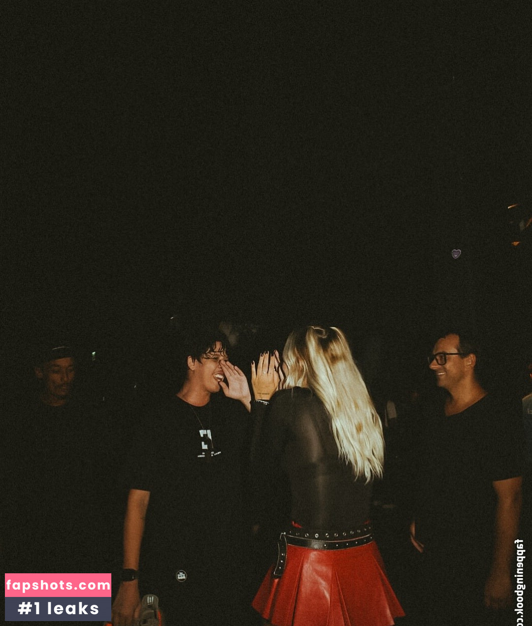 Laura Schadeck gallery photo #22