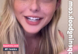 Laura Schadeck gallery photo #23