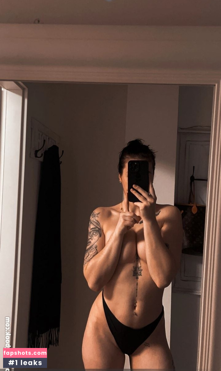 Laura Siener gallery photo #2