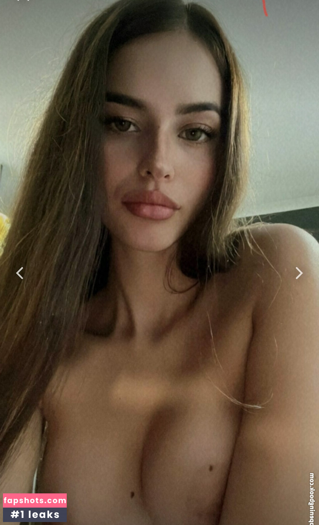 Laura Sierra gallery photo #3