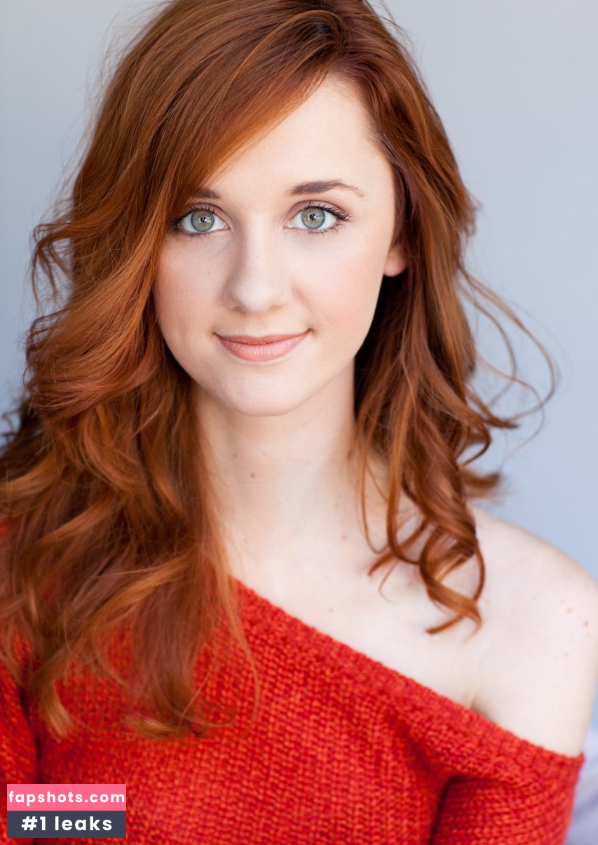 Laura Spencer nude babe gallery