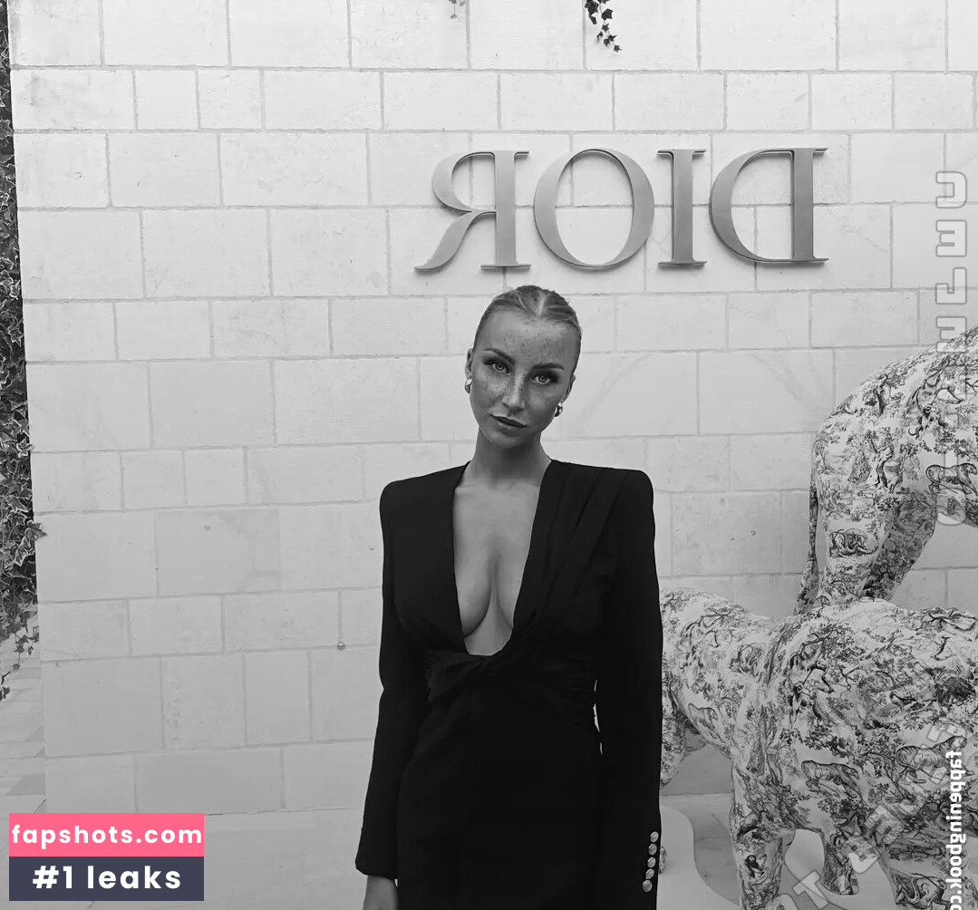 laura.vtsch gallery photo #4