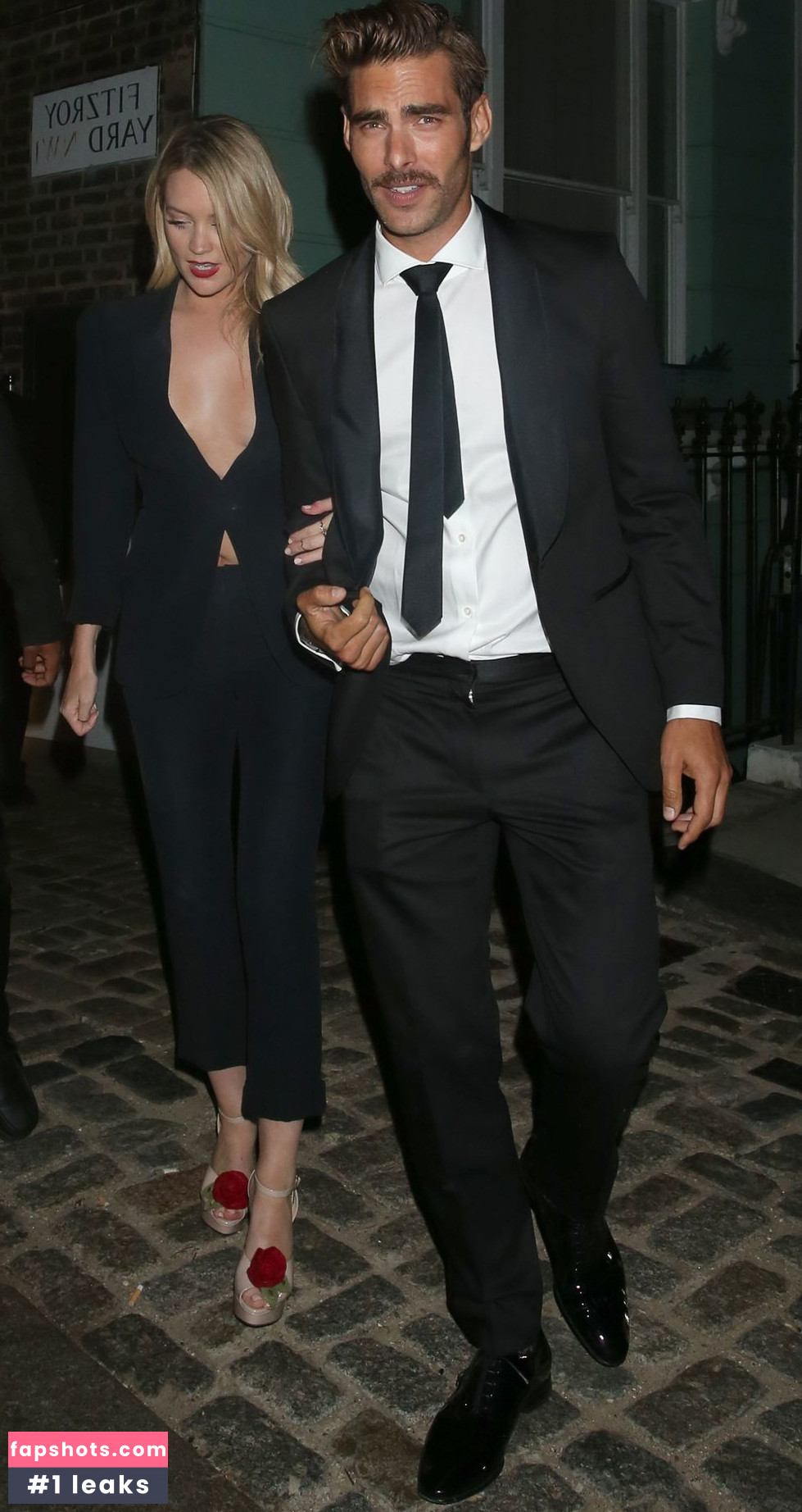 Laura Whitmore Nahé úniky fotek pouze od fanoušků #51 - Fapshots