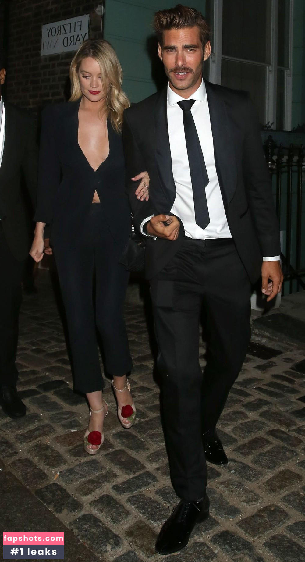 Laura Whitmore Nahé úniky fotek pouze od fanoušků #52 - Fapshots