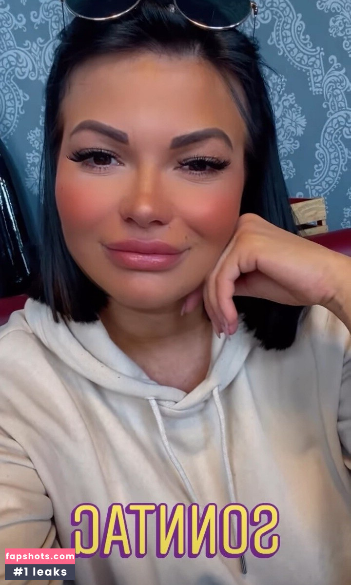 Laura Wölki gallery photo #22