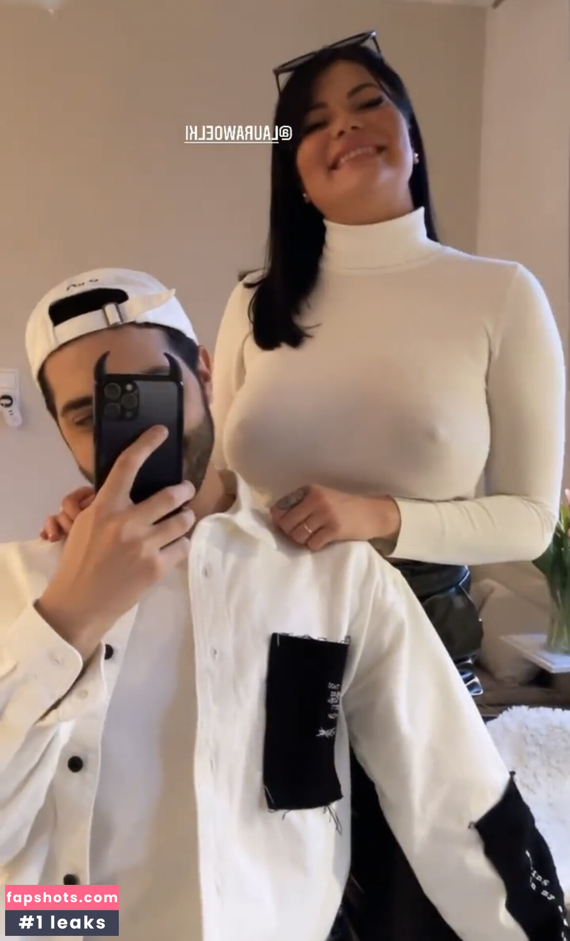 Laura Wölki gallery photo #25