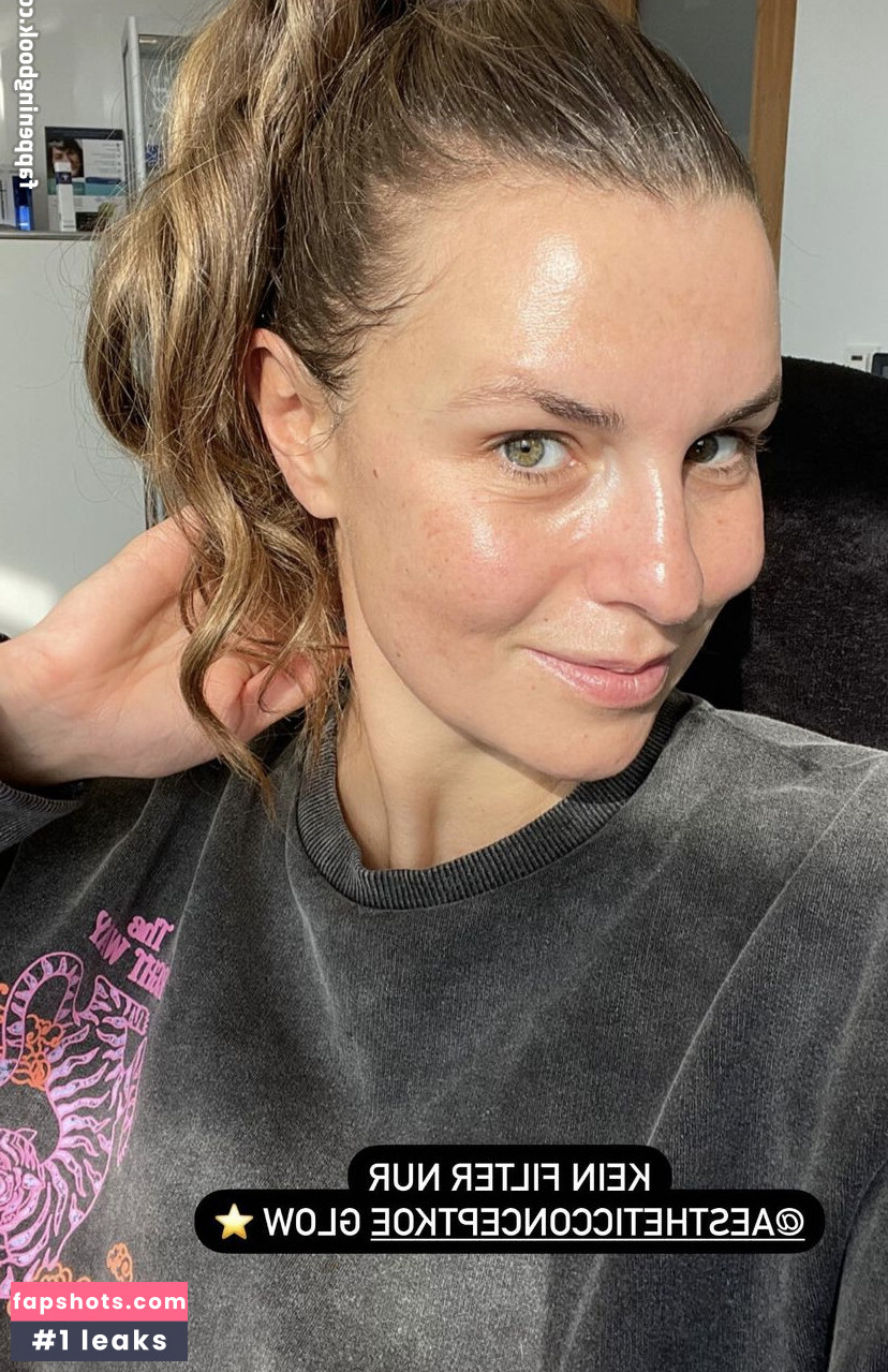 Laura Wontorra Nude Leaks OnlyFans Photos #39 - Fapshots