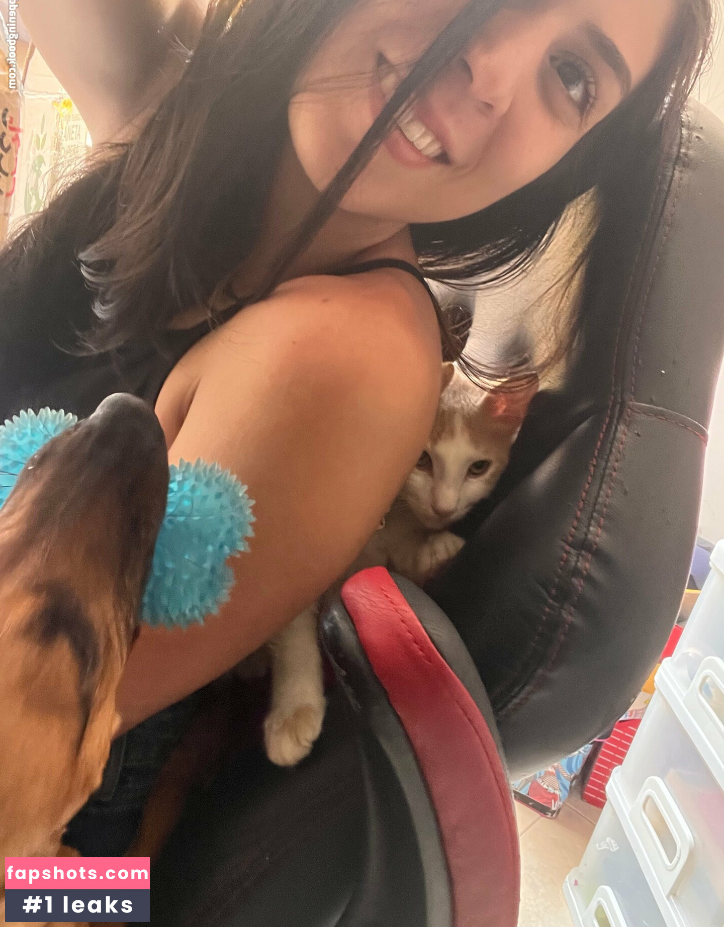 lauraamartiinez8 gallery photo #9