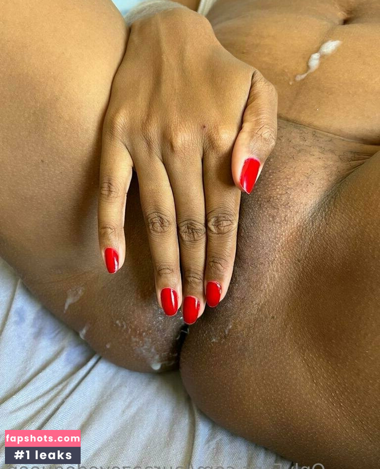lauraazevedoqueen Nude Leaks OnlyFans Photos #10 - LeakJerk